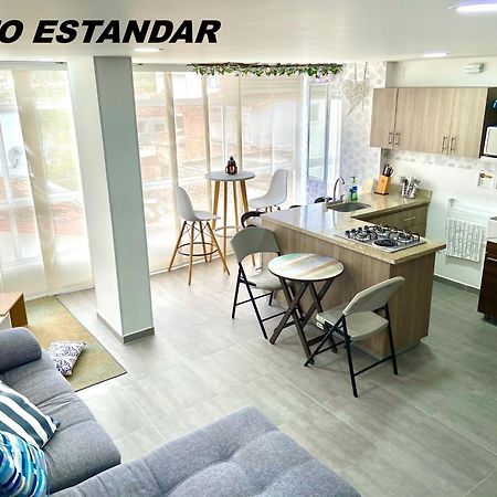 Apartamentos View, Calle Del Malecon Frente Al Lago Guatape Exterior photo