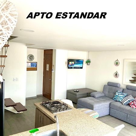 Apartamentos View, Calle Del Malecon Frente Al Lago Guatape Exterior photo